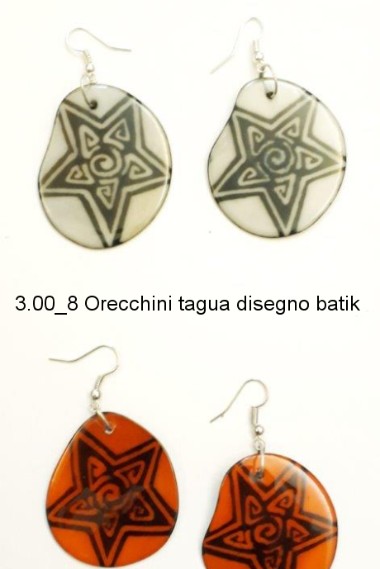 3.00_8 Orecchini tagua disegno batik